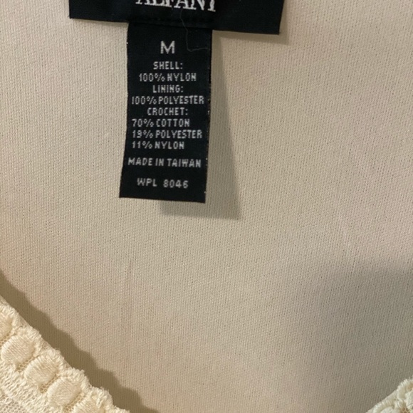 Beige lace top, dressy - Picture 3 of 4